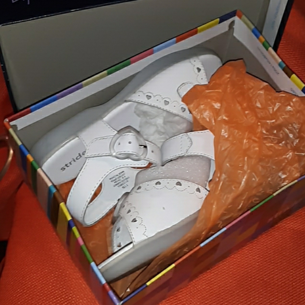 GIRL'S SANDALS - Picture 7 of 7